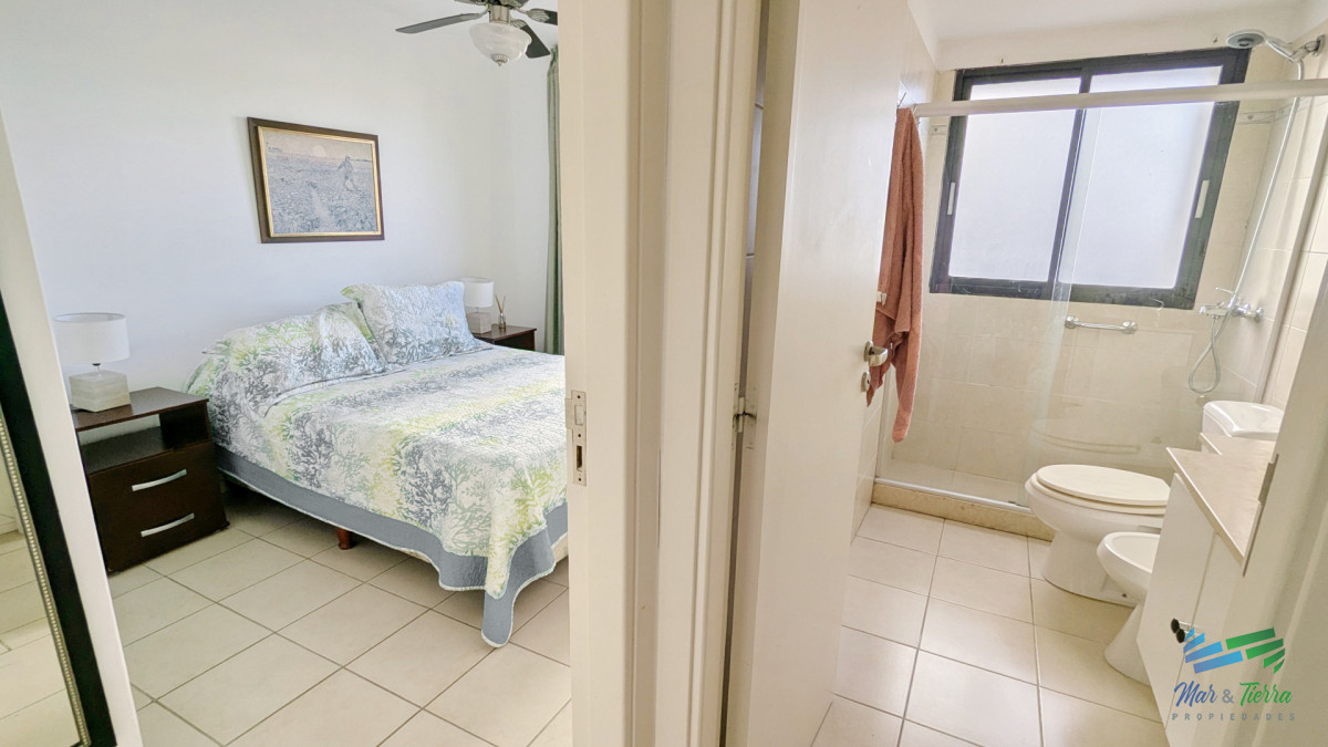 Apartamento ID.2326 - Venta de apartamento 1 dormitorio esquinero con balcon y cochera sobre Roosevelt
