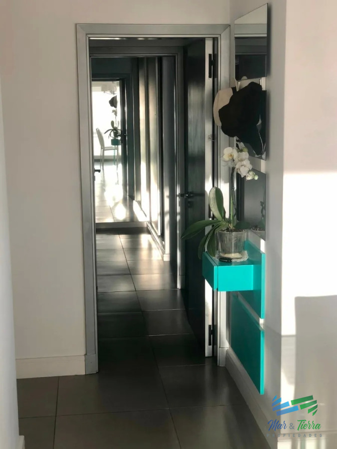Apartamento ID.3479 - Apartamento de 2 dormitorios con vista al mar ,Punta del Este