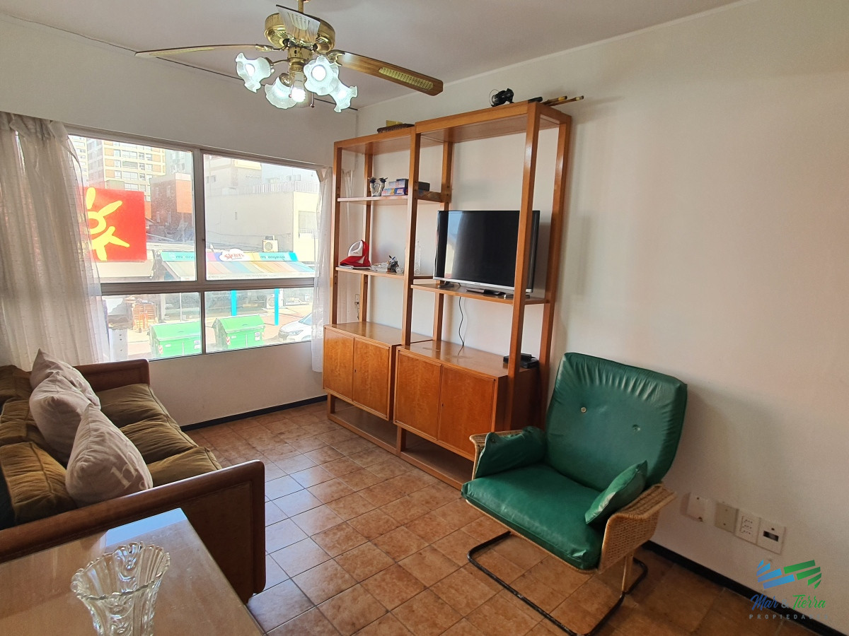Apartamento ID.4436 - Venta de apartamento de 2 dormitorios en la península de Punta del Este 