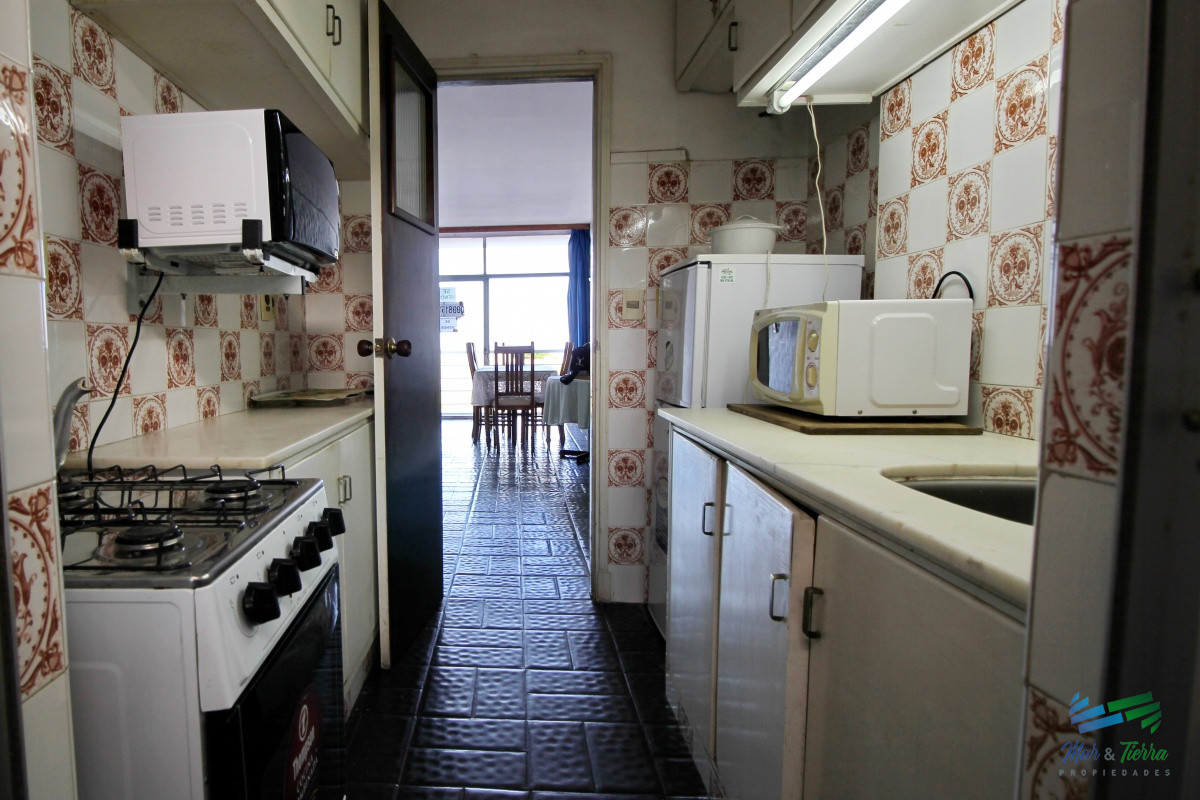 Apartamento ID.1182 - VENDO APTO EN LA BRAVA, VISTA DIRECTA AL MAR, PUNTA DEL ESTE 
