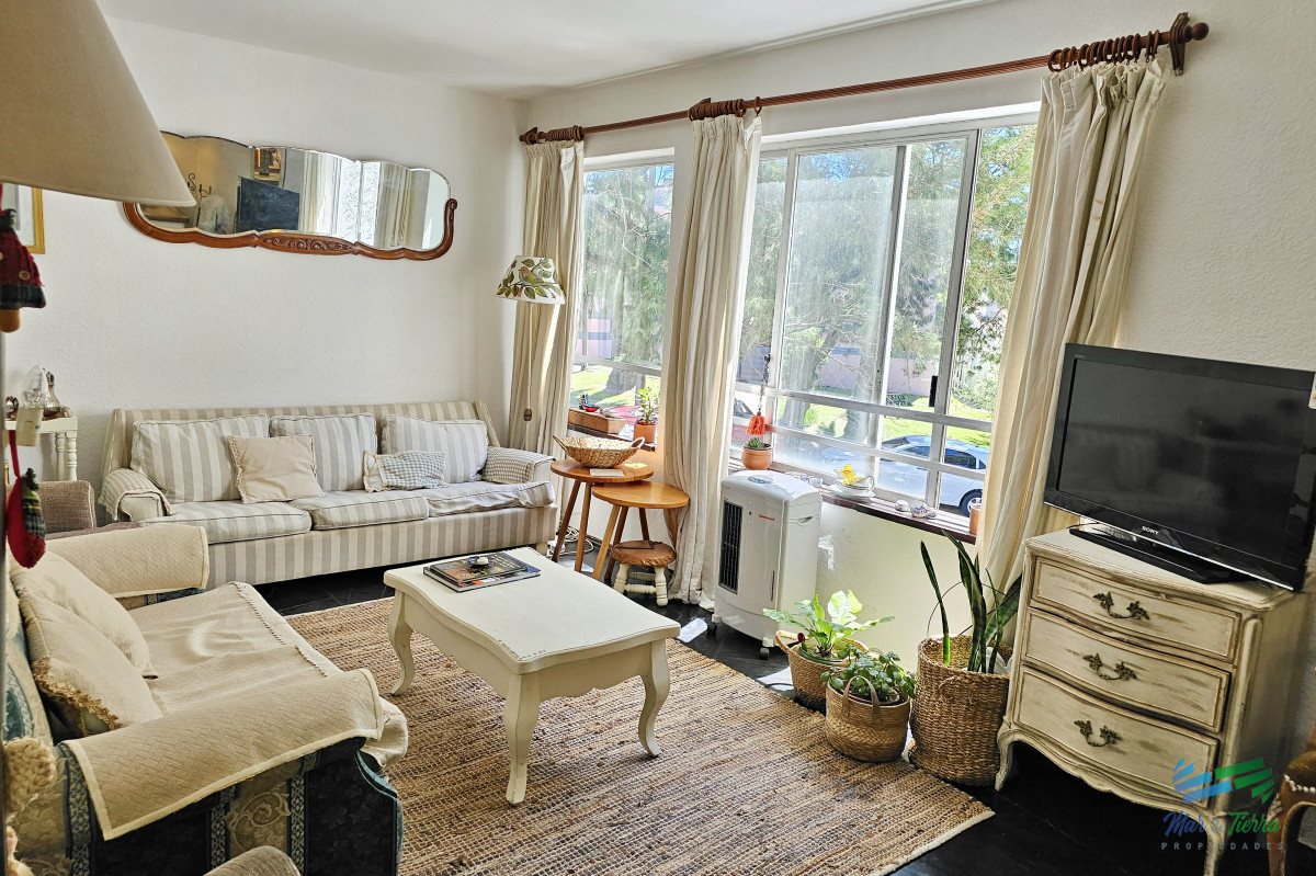 Apartamento ID.4443 - Se alquila apartamento 1 dormitorio con cochera en el puerto de Punta del Este