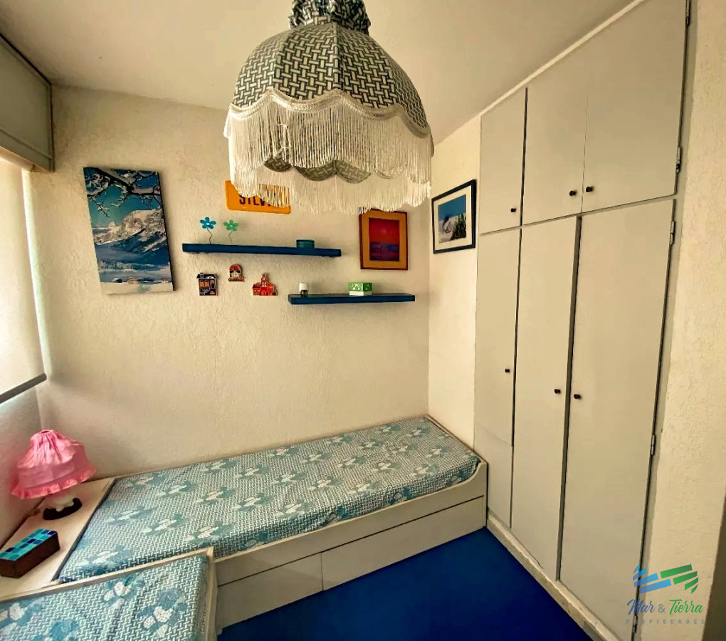 Apartamento ID.3220 - Vendo apartamento de 2 dormitorios, 2 baños y garage. Playa Brava, Punta del Este.