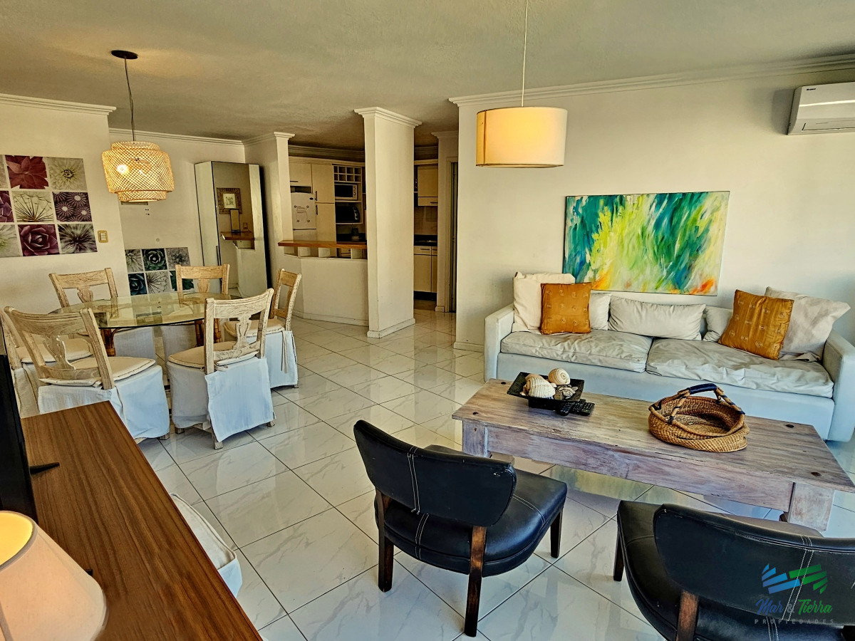 Apartamento ID.4820 - ALQUILER TEMPORADA, PLAYA MANSA, DOS DORMITORIOS