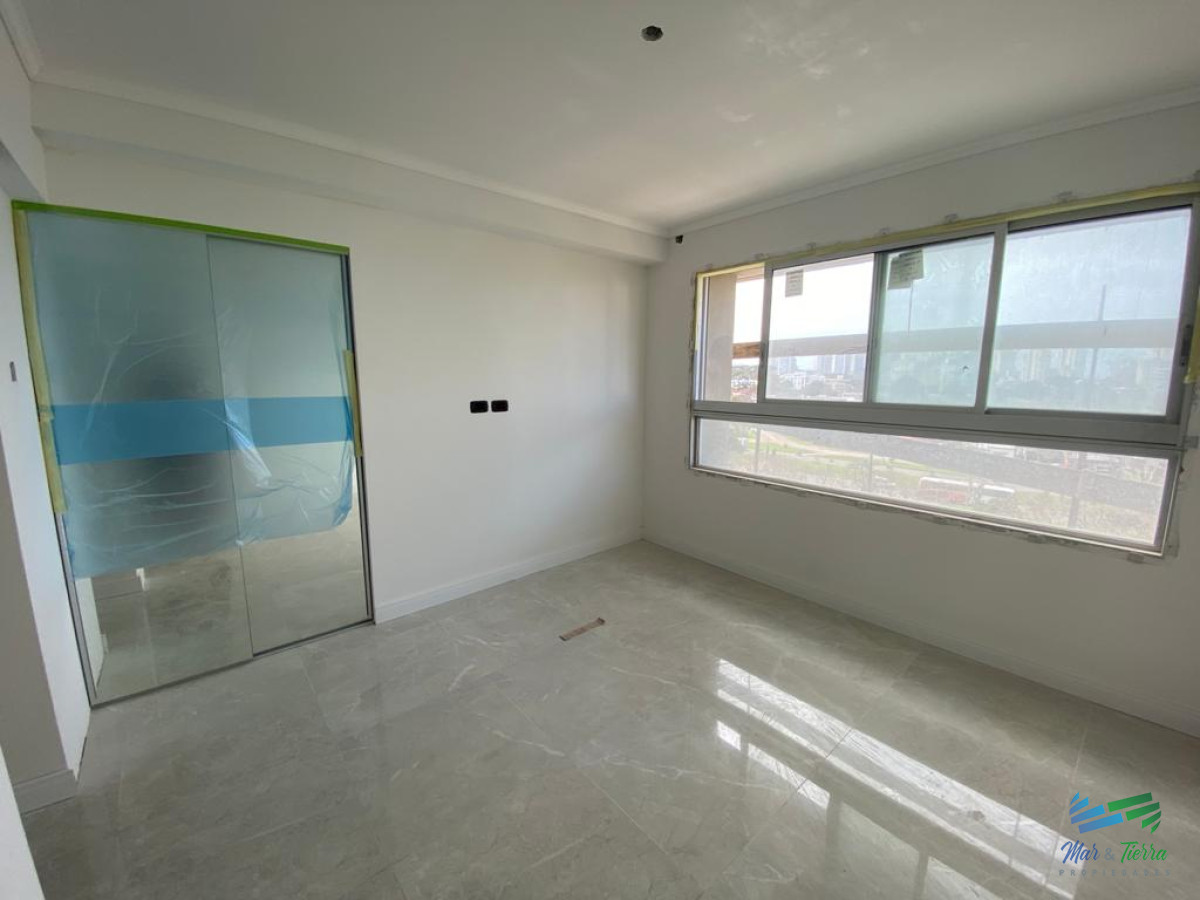 Apartamento ID.3576 - Vendo apartamento a estrenar, 2 dormitorios, excelentes servicios, playa mansa, Punta del Este