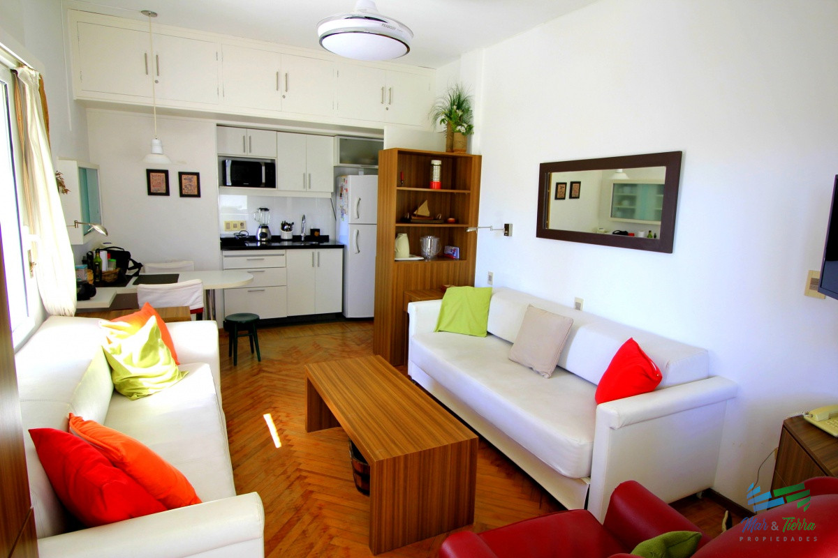 Apartamento ID.4201 - Venta de apartamento en la Península de Punta del este 1 dormitorio 1 baño reciclado