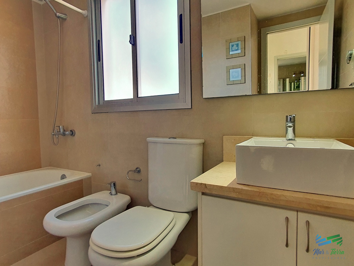 Apartamento ID.3072 - ALQUILER INVERNAL, CERCA DEL PUERTO DE PUNTA DEL ESTE, 2 DORMITORIOS. 