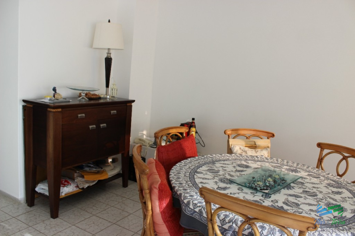Apartamento ID.2302 - EN VENTA.. PISO ALTO CON VISTA AL PUERTO Y LA BRAVA !! MUY LUMINOSO