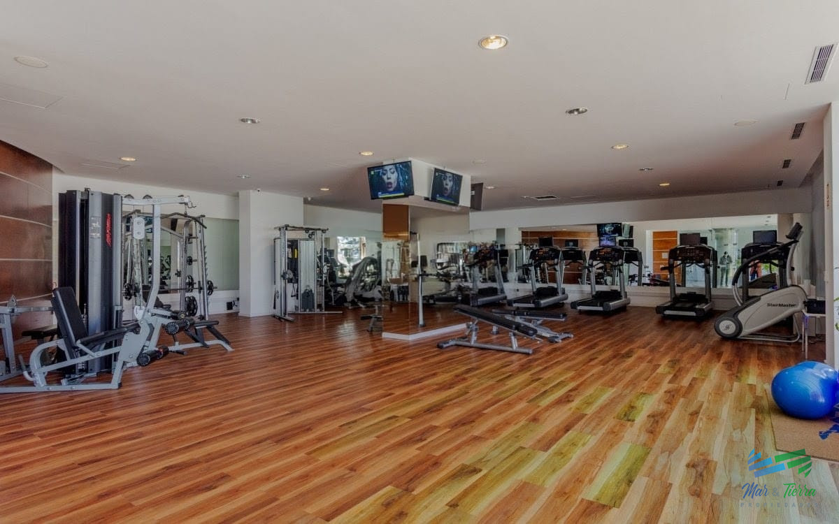 Apartamento ID.4125 - Venta apartamento de 2 dormitorios y medio con gran terraza en Playa Brava Punta del este