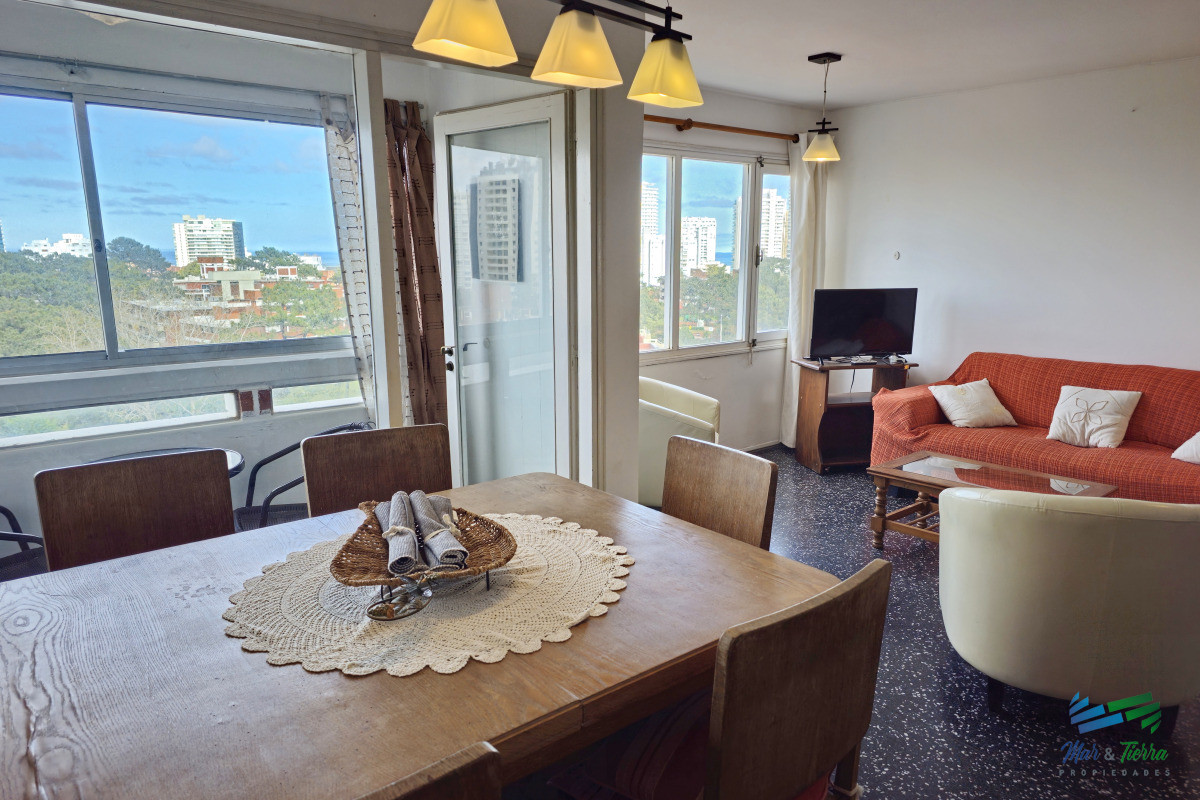 Apartamento ID.3358 - Vendo apartamento de 2 dormitorios. Aidy Grill, Punta del Este