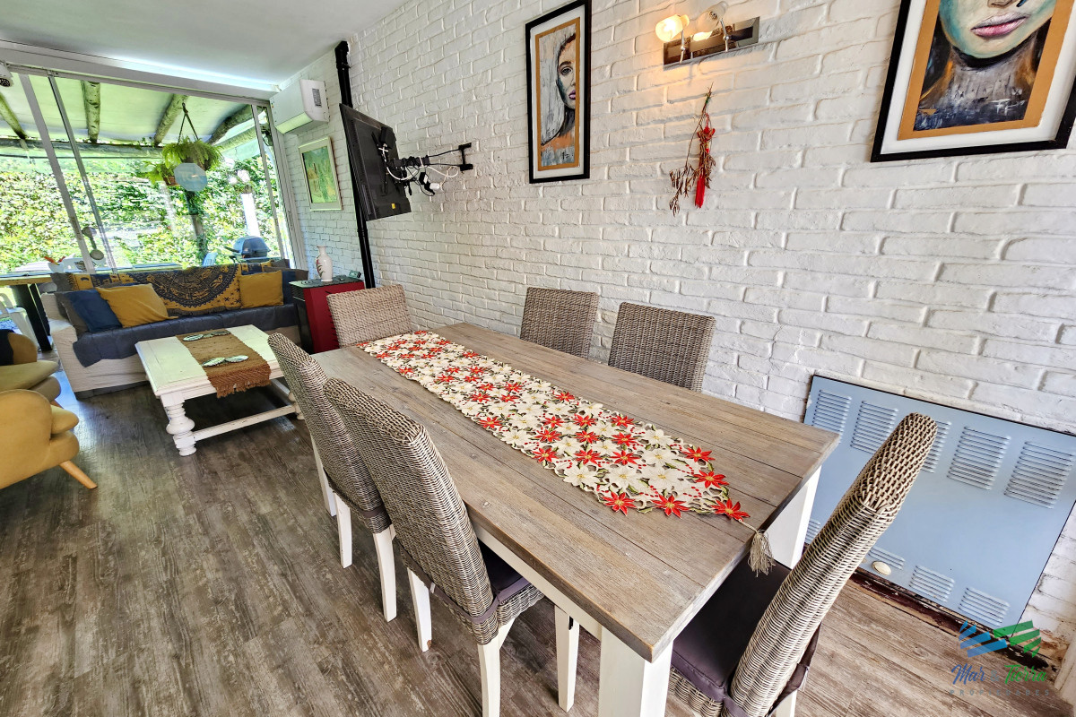 Apartamento ID.3293 - Vendo apartamento tipo casa de 2 dormitorios, reciclado, en San Rafael, Punta del Este.