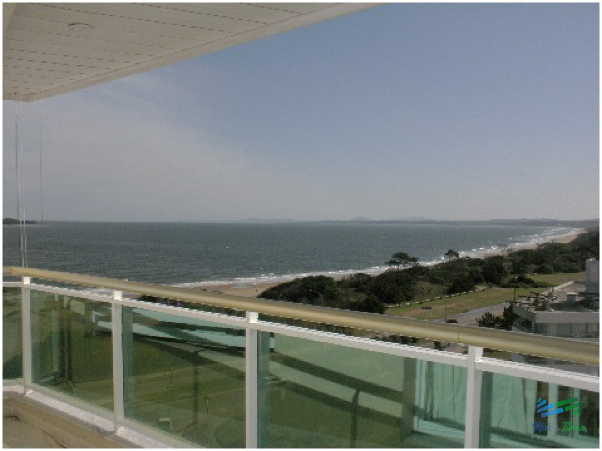 Apartamento ID.2857 - Apartamento de 3 dormitorios con vista al mar ,Punta del Este