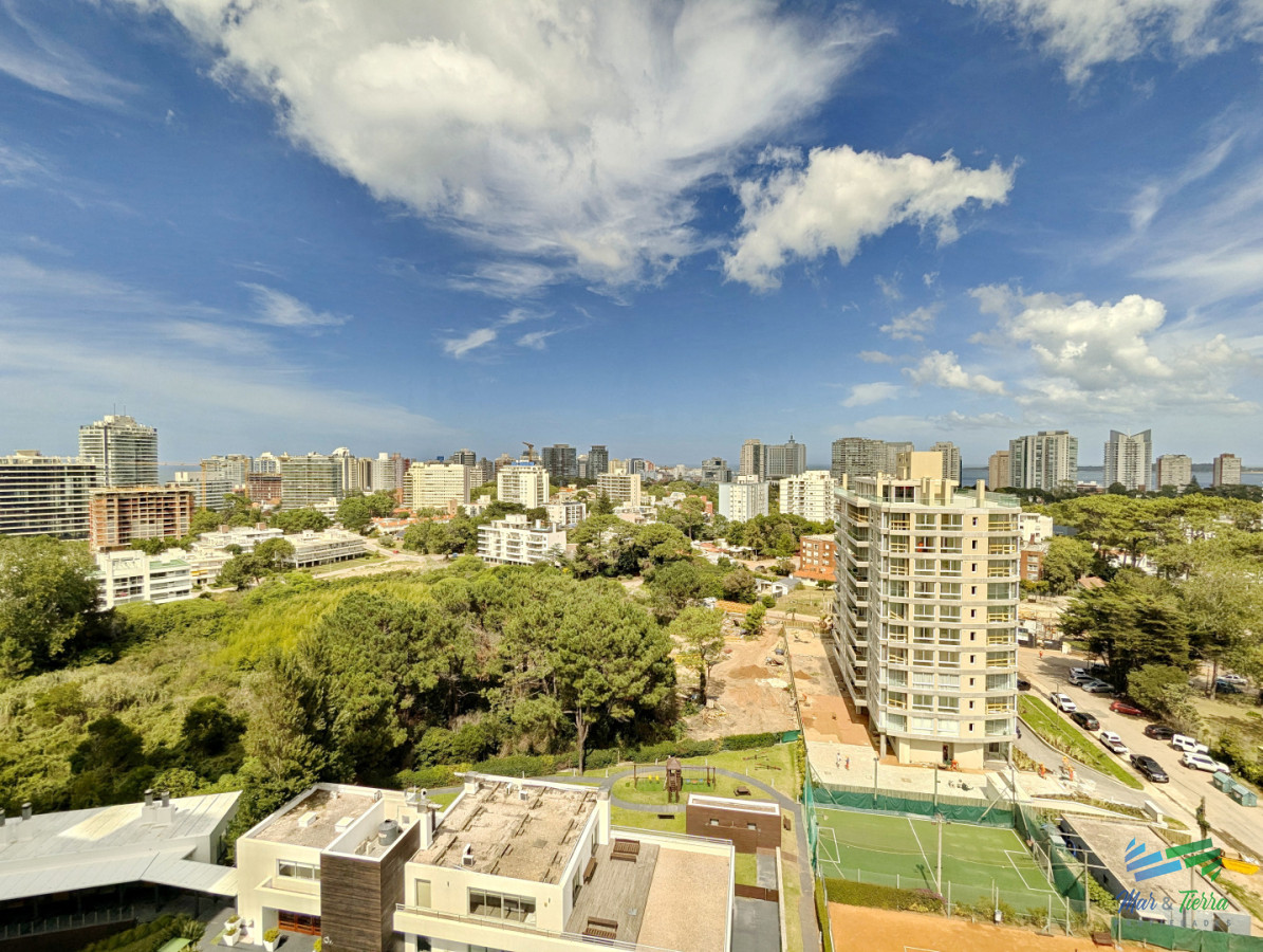 Apartamento ID.5703 - Alquiler en baja temporada en Ocena Drive Punta del Este, 3 dormitorios