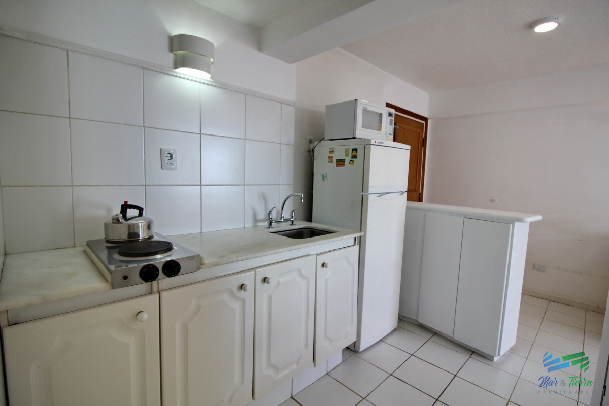 Apartamento ID.15 - Apartamento de 2 dormitorios con piscina en venta y alquiler en Peninsula, Punta del Este.