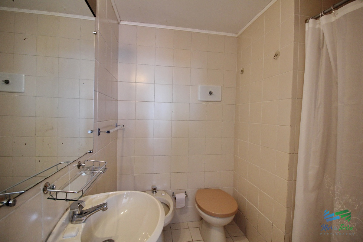 Apartamento ID.15 - Apartamento de 2 dormitorios con piscina en venta y alquiler en Peninsula, Punta del Este.