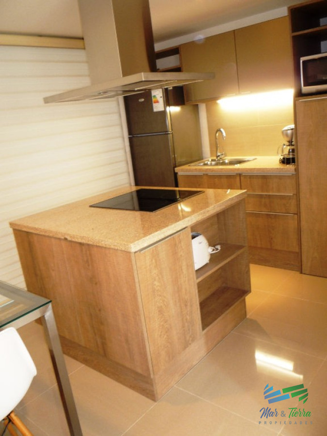 Apartamento ID.2254 - En alquiler y venta.. monoambiente amplio luminoso, a pasitos del Puerto!!!