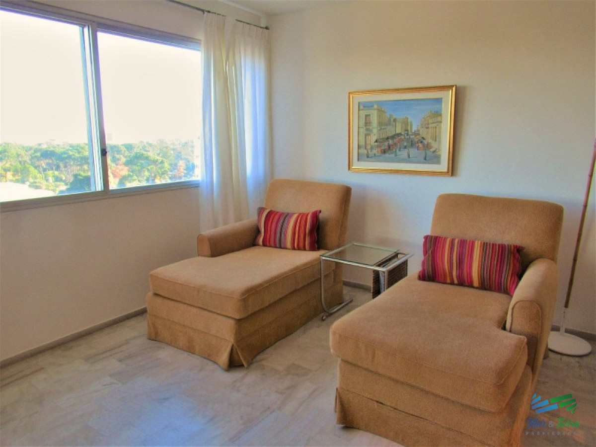 Apartamento ID.1513 - Dpto.reciclado, amplio y luminoso, con vistas de casi 360º.