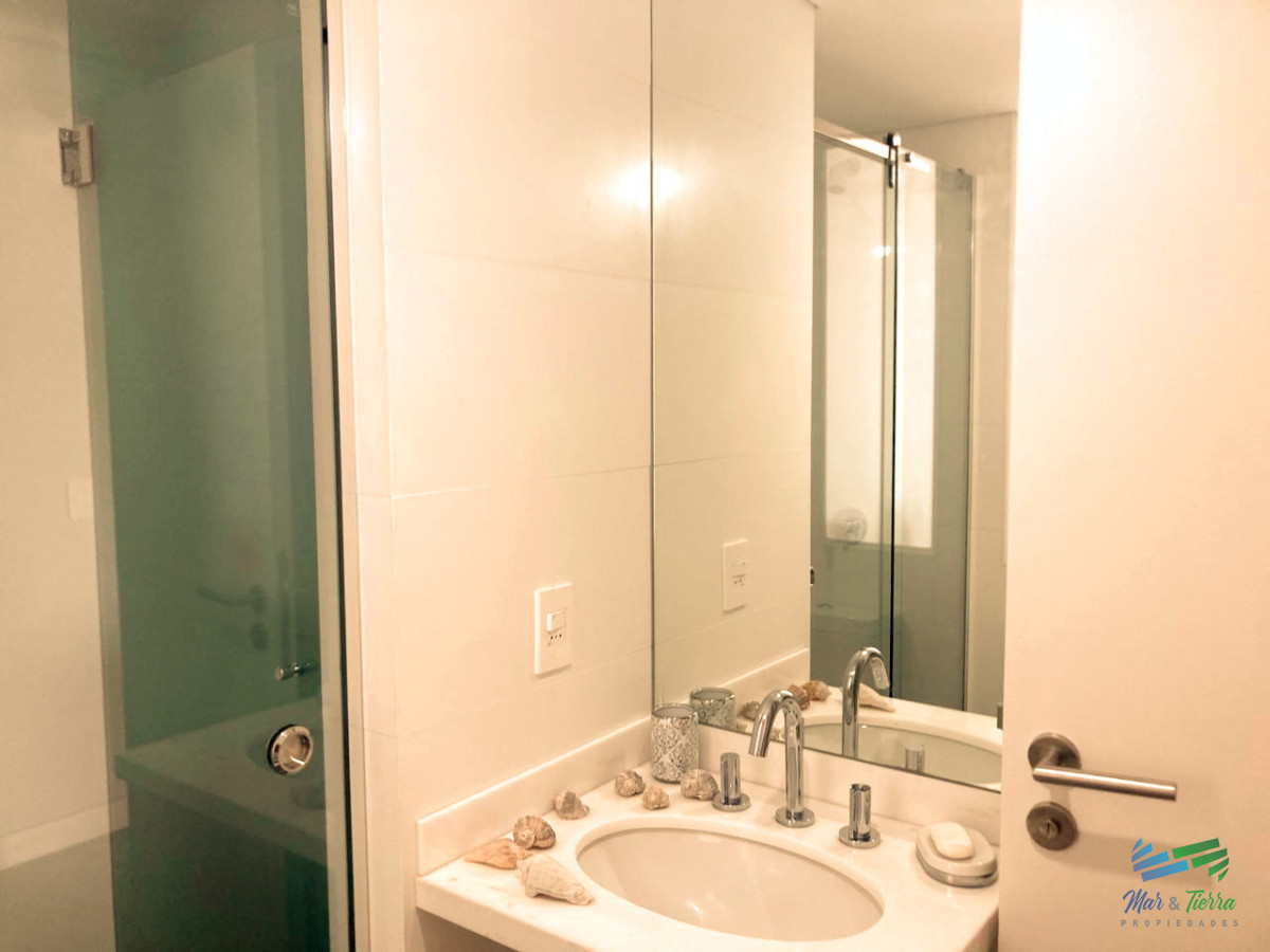 Apartamento ID.4782 - APARTAMENTO EN VENTA, DOS DORMITORIOS, EN TORRE CON SERVICIOS. 