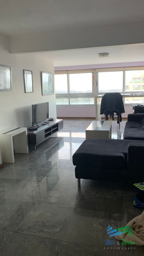 Apartamento ID.5720 - Venta de apartamento 3 dormitorios en Roosevelt Punta del Este