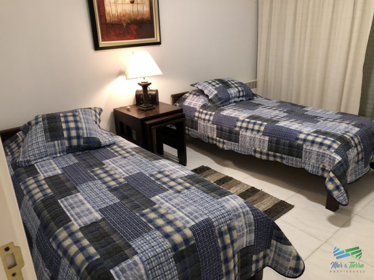 Apartamento ID.2275 - En venta.. piso intermedio, planta amplia muy luminosa, en excelente condiciones.