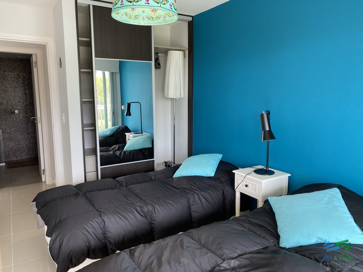 Apartamento ID.3923 - Venta Alquiler apartamento 3 dormitorios 2 baños playa brava punta del este