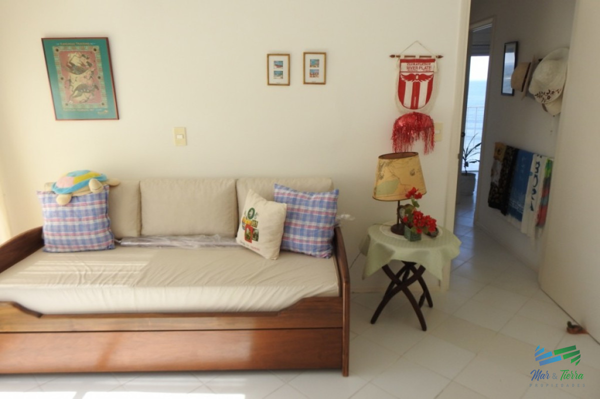 Apartamento ID.2201 - Oportunidad en venta Apartamento en piso alto, con vista franca al mar!!!, 