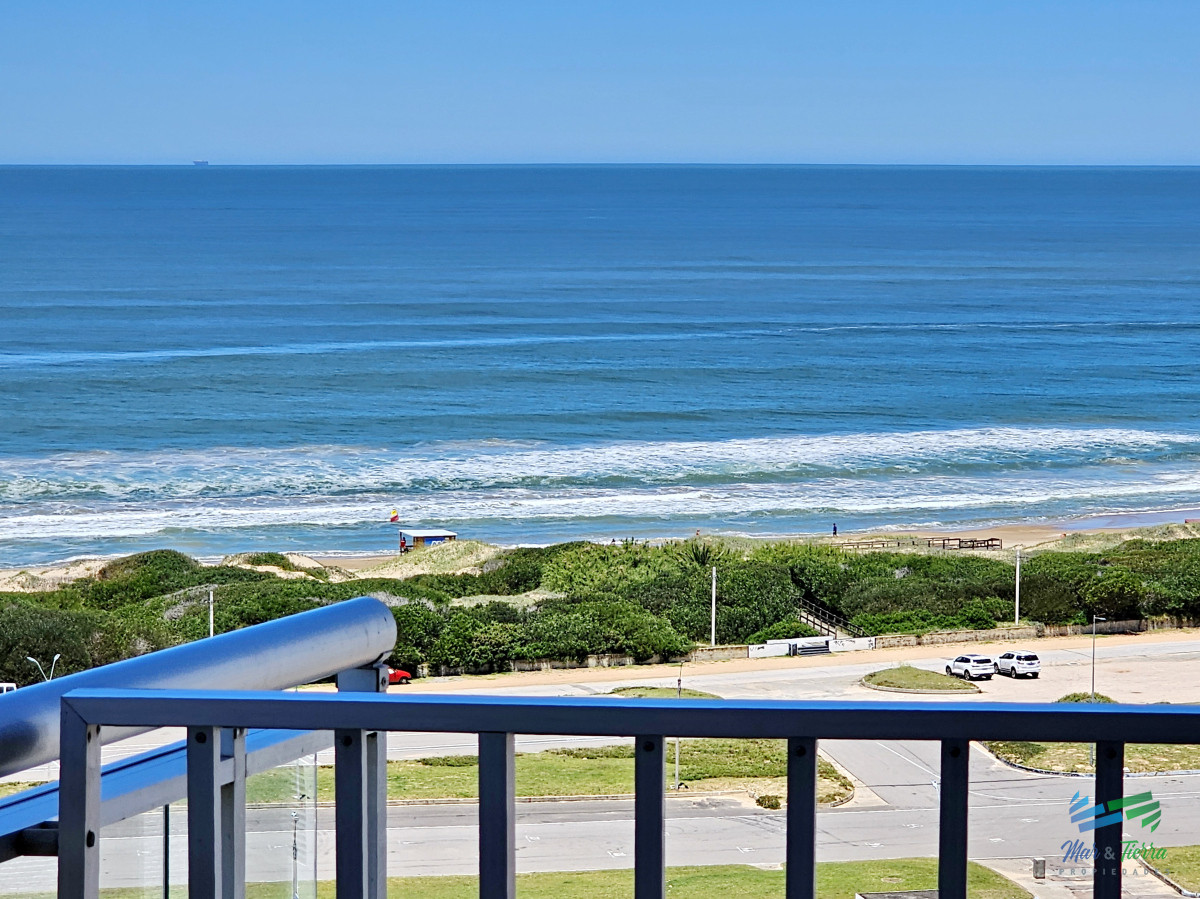 Apartamento ID.4948 - Venta de apartamento a estrenar de 2 suites en playa Brava Punta del Este
