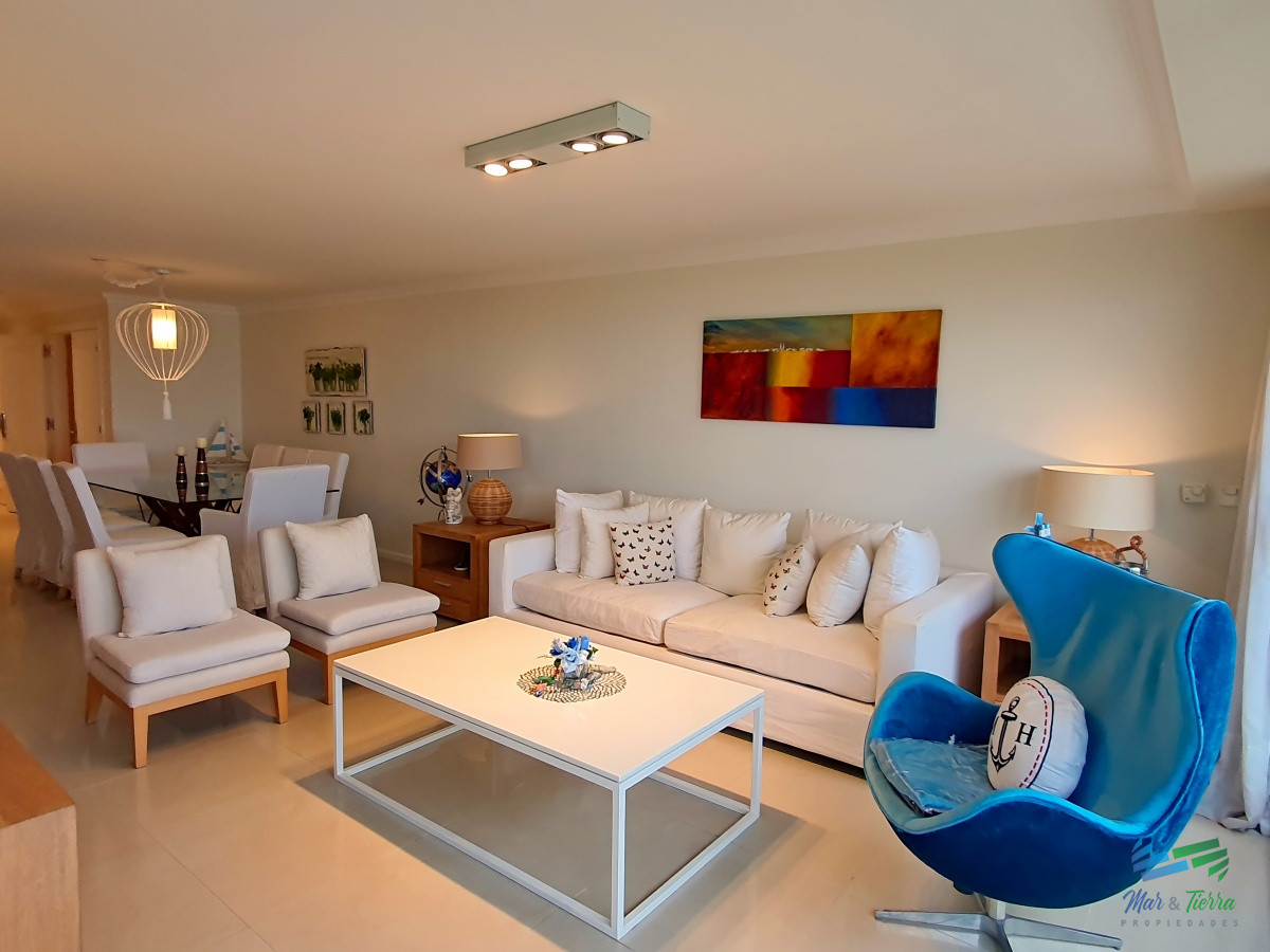 Apartamento ID.3928 - Vendo apartamento 3 dormitorios en Torre Imperiale, primera linea brava, vista al mar, excelentes amenities, Punta del Este.