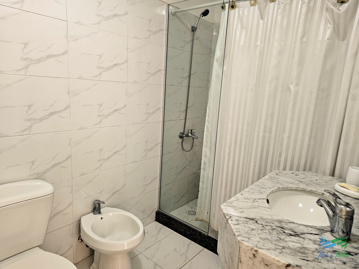 Apartamento ID.4820 - ALQUILER TEMPORADA, PLAYA MANSA, DOS DORMITORIOS