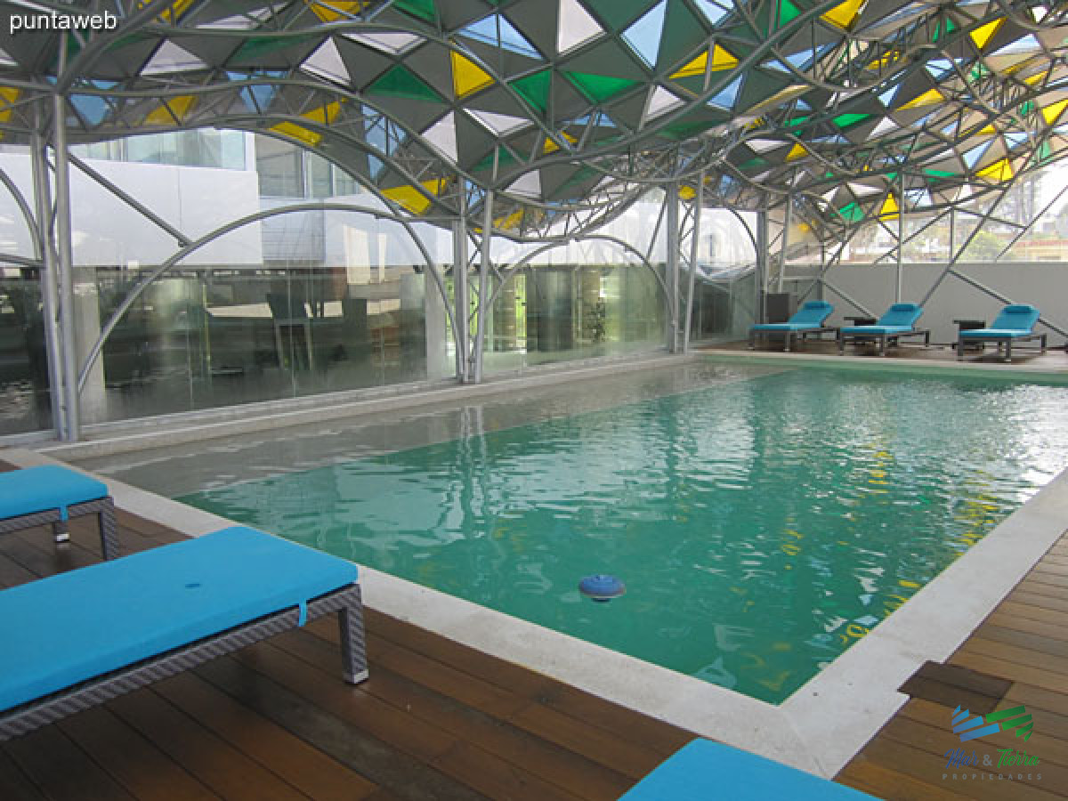 Apartamento ID.3923 - Venta Alquiler apartamento 3 dormitorios 2 baños playa brava punta del este