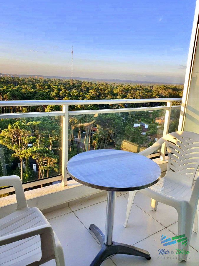 Apartamento ID.1297 - Excelente oportunidad en venta... piso alto .. Roosevelt, Punta del Este