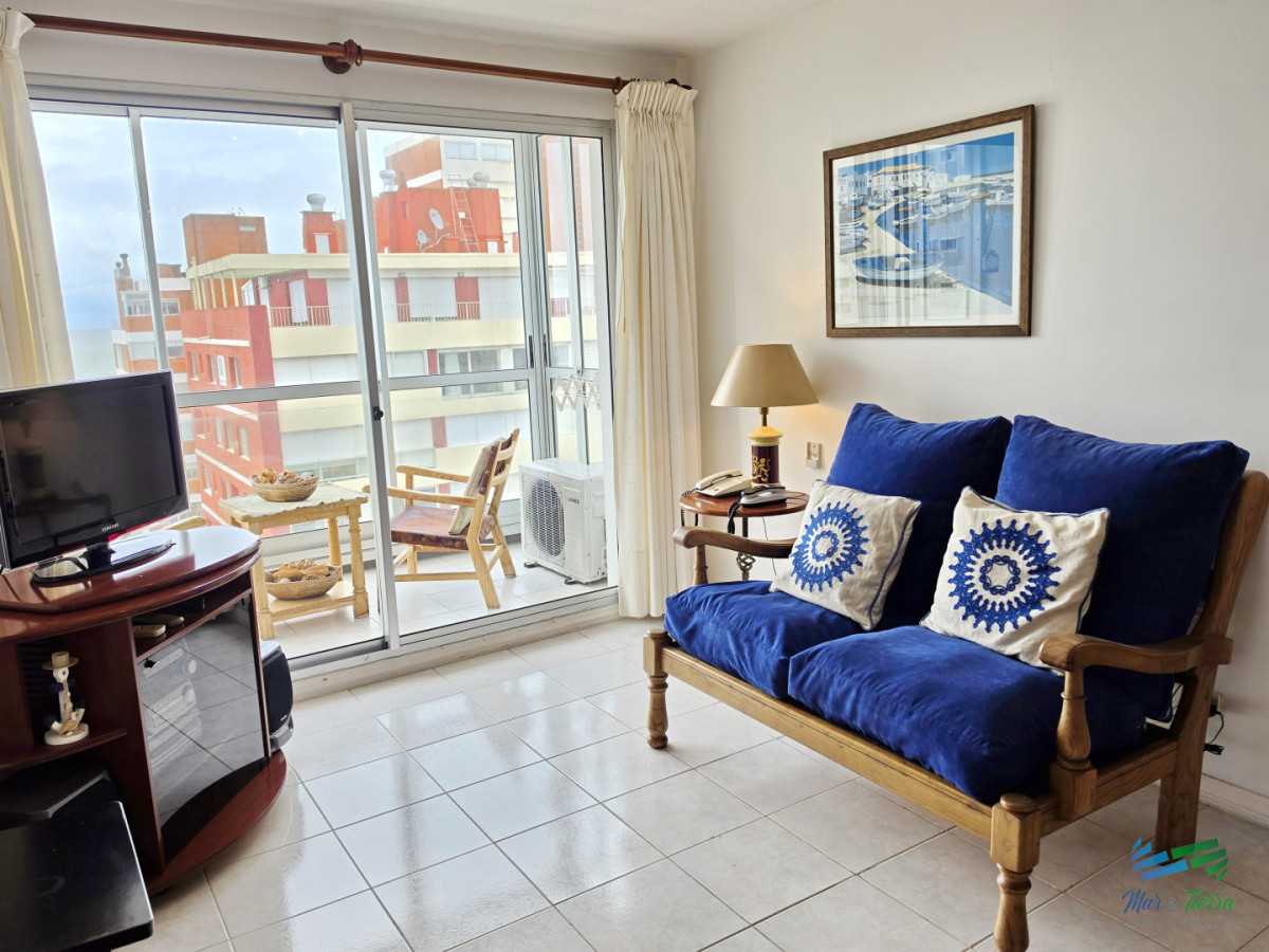 Apartamento ID.5891 - Venta apartamento 2 dormitorios 2 baños en parada 2 playa brava Punta del este 