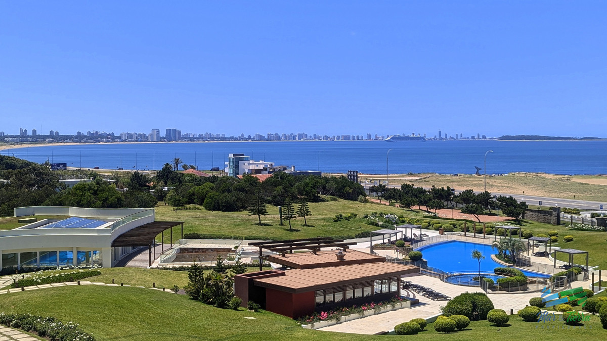 Apartamento ID.4955 - Venta de apartamento Petnhouse 3 dormitorios 3 baños frente al mar, playa MansaPunta del Este 