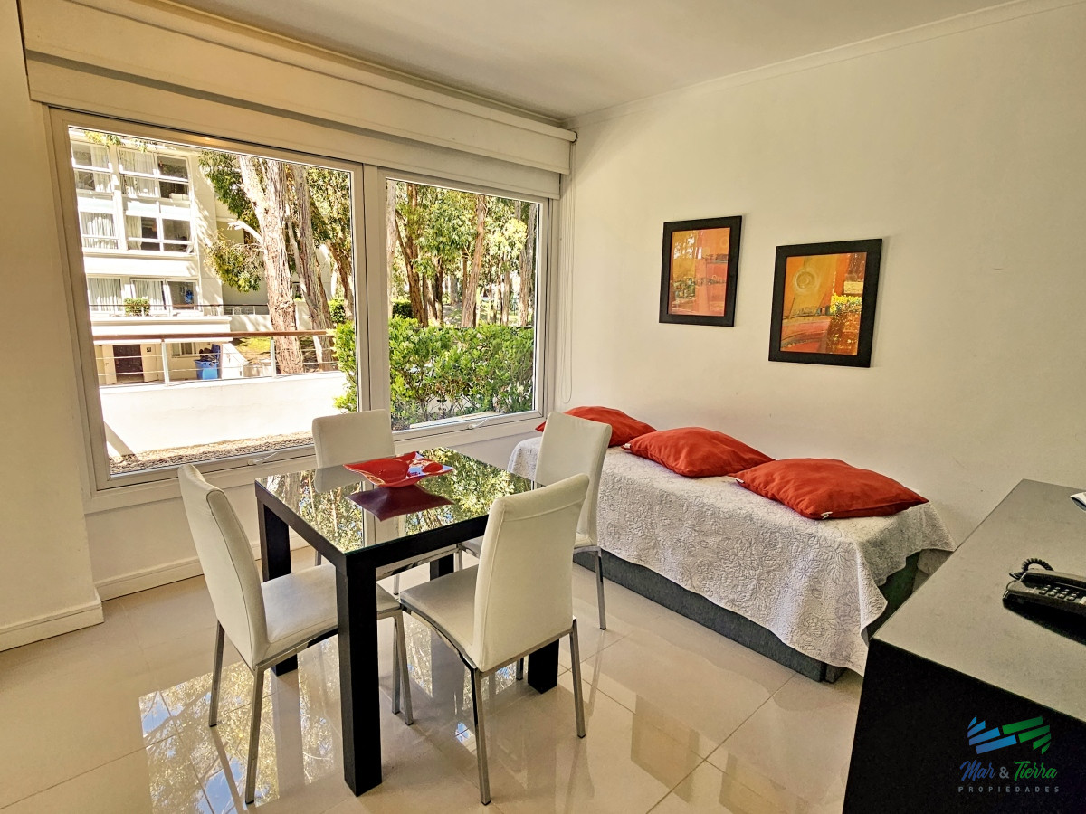 Apartamento ID.4469 - Venta de Monoambiente subdividido en Green Park Solanas Punta Ballena 