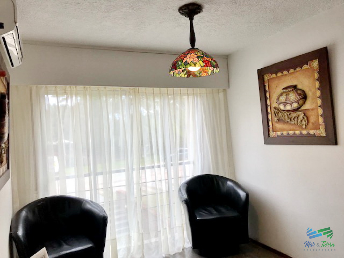 Apartamento ID.2276 - En alquiler apto con excelente ubicación.. a pocos metros del mar y de todos los servicios.