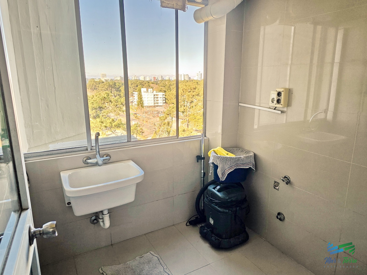 Apartamento ID.4783 - APARTAMENTO EN VENTA, 3 DORMITORIOS. SOBRE ROOSEVELT 