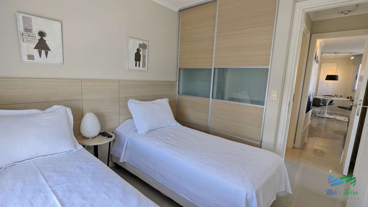 Apartamento ID.5704 - Alquiler apartamento 2 dormitorios en Ocea Drive Punta del Este