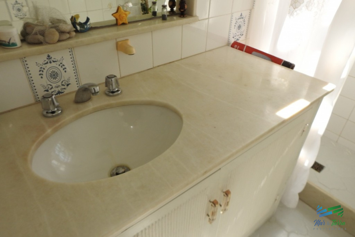 Apartamento ID.2201 - Oportunidad en venta Apartamento en piso alto, con vista franca al mar!!!, 