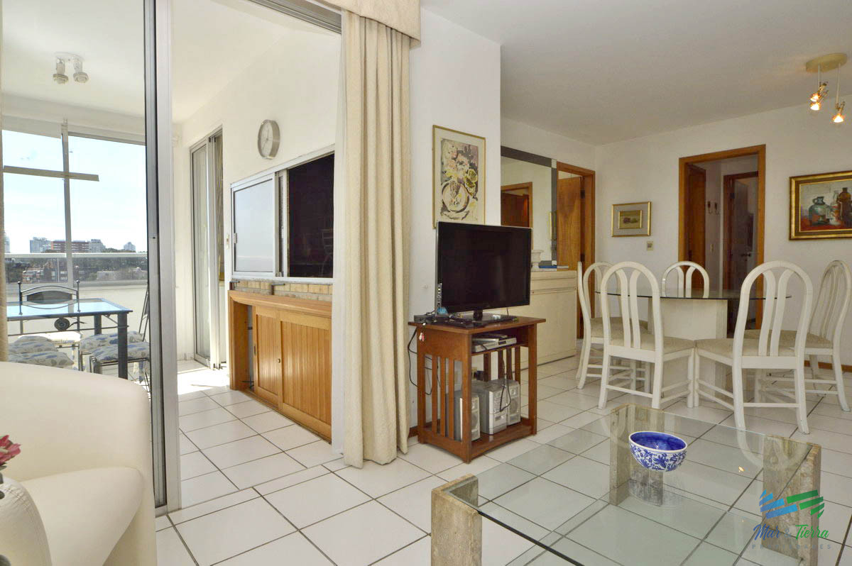 Apartamento ID.2675 - En venta.. muy buena oportunidad a pasitos del mar.