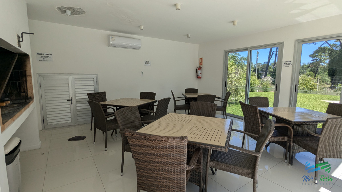 Apartamento ID.1034 - En venta apartamento 2 dormitorios con parrillero propio y piscina en San Rafael, Punta del Este.