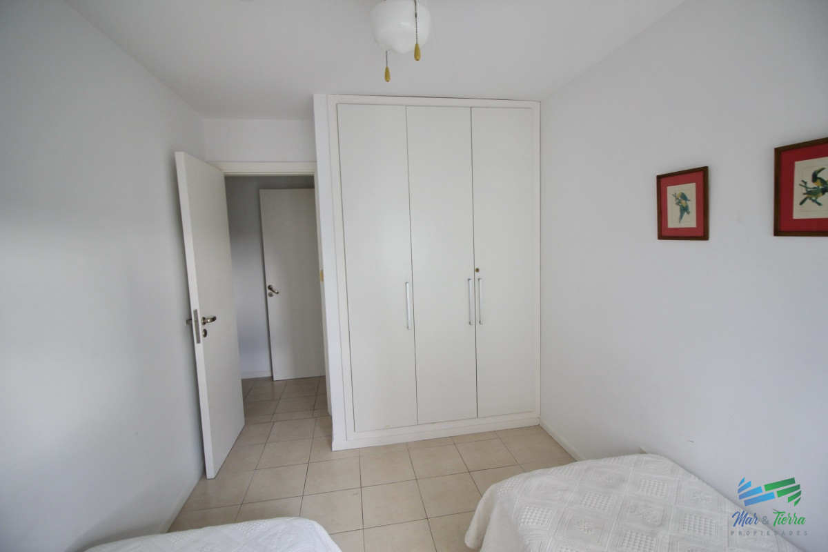 Apartamento ID.600 - En venta... Apartamento 3 dormitorios en Av. Roosevelt, Punta del Este