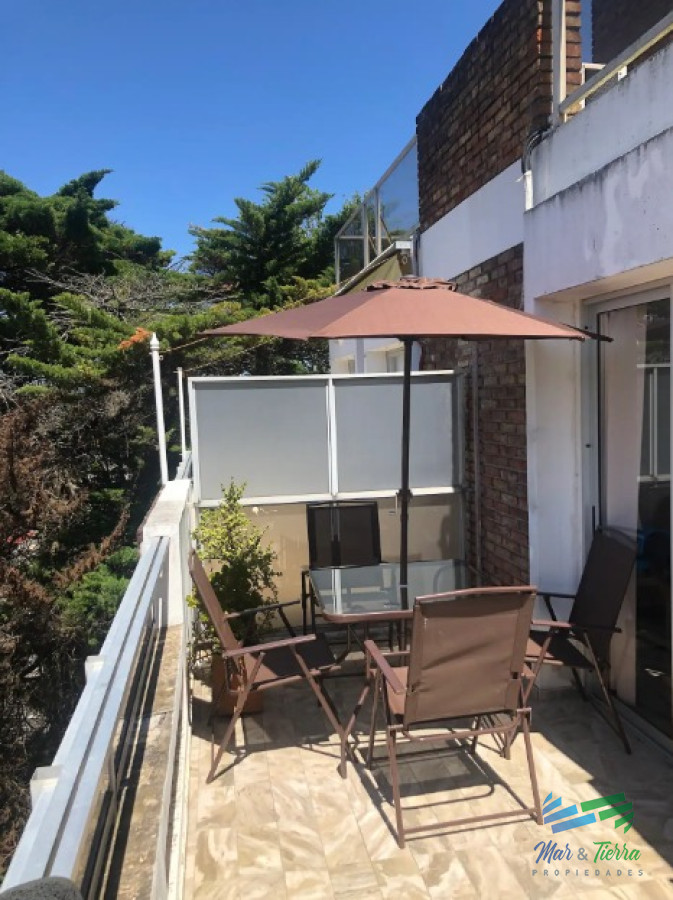 Apartamento ID.2742 - Vendo apartamento 3 dormitorios reciclado en Península, Punta del Este