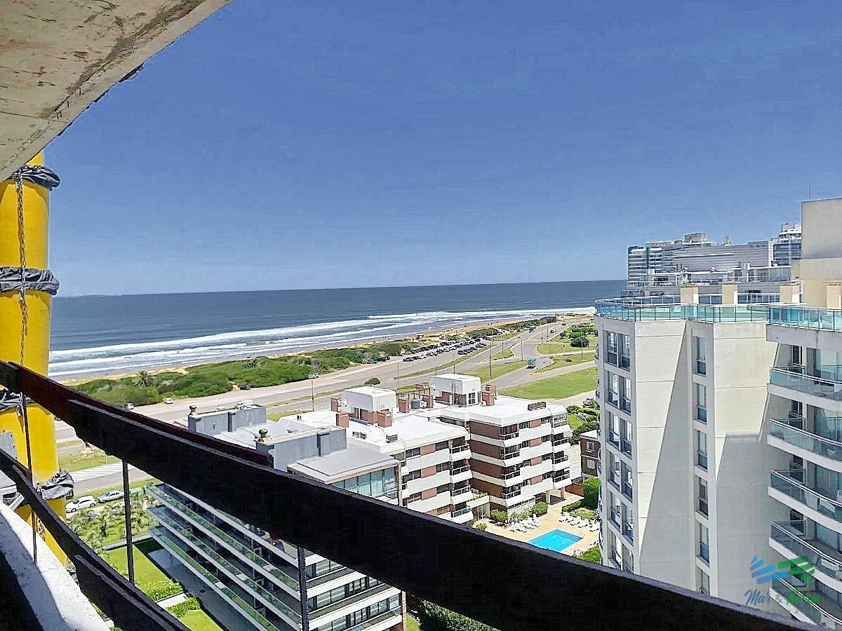 Apartamento ID.5668 - Venta de apartamento 2 dormitorios un baño en playa Brava a estrenar 
