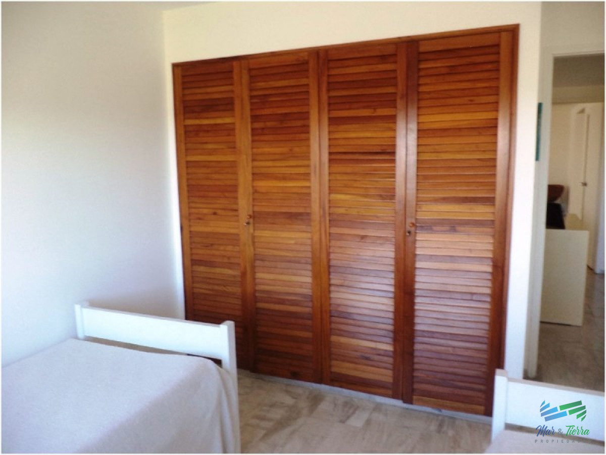 Apartamento ID.1513 - Dpto.reciclado, amplio y luminoso, con vistas de casi 360º.