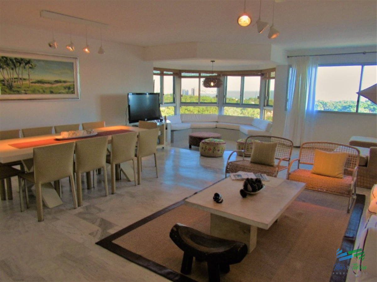 Apartamento ID.1513 - Dpto.reciclado, amplio y luminoso, con vistas de casi 360º.