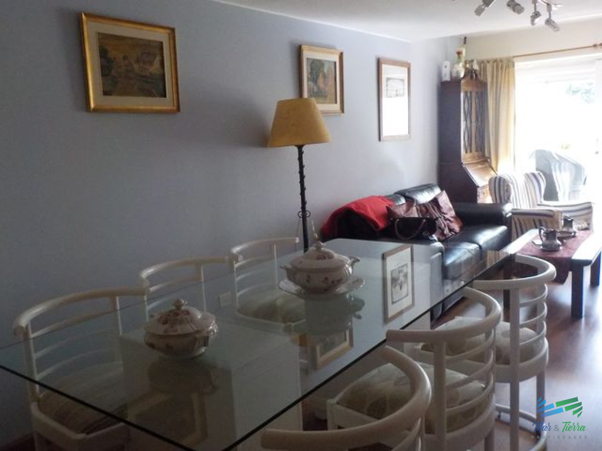 Apartamento ID.2327 - Amplio apartamento en venta, zona Aidy Grill, Punta del Este 