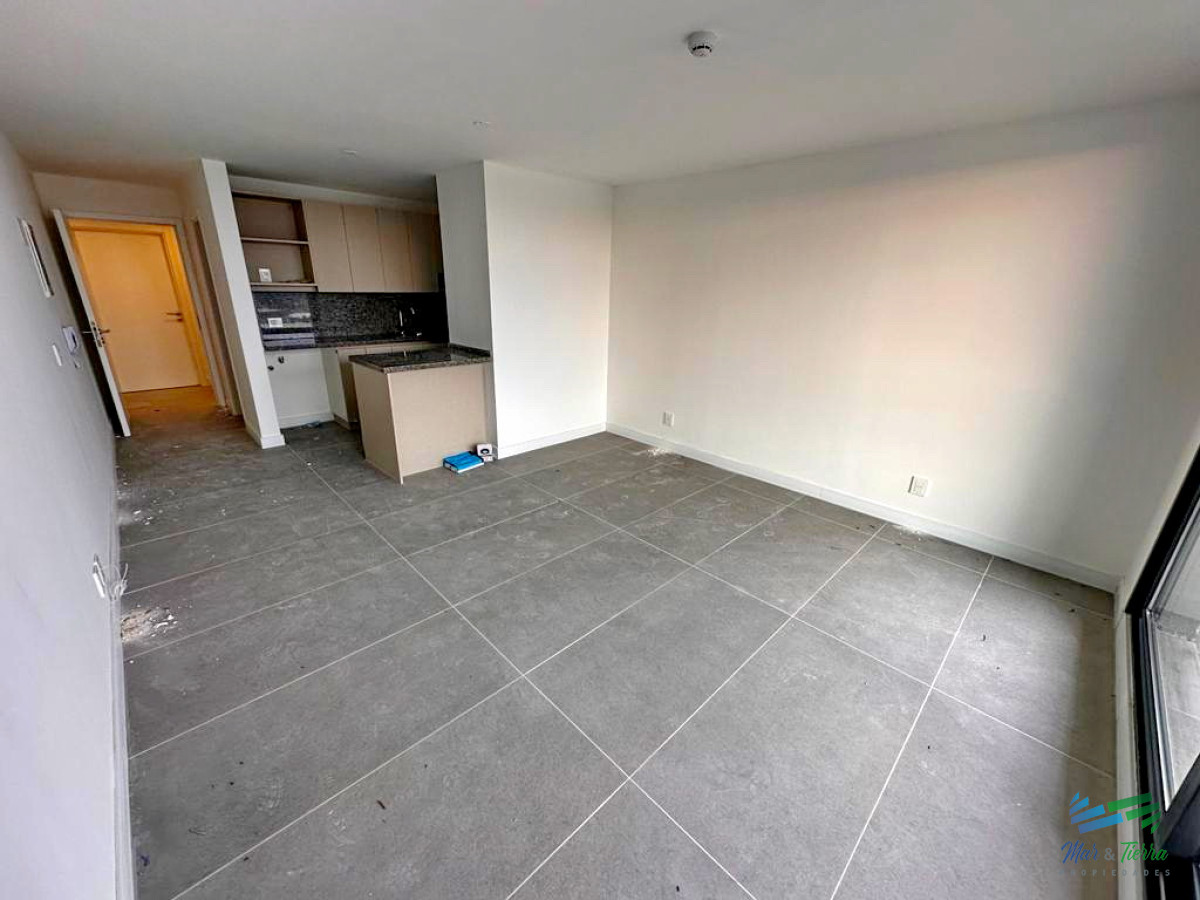 Apartamento ID.4377 - Vendo apartamento monoambiente a estrenar, con buenos servicios, en Punta del Este