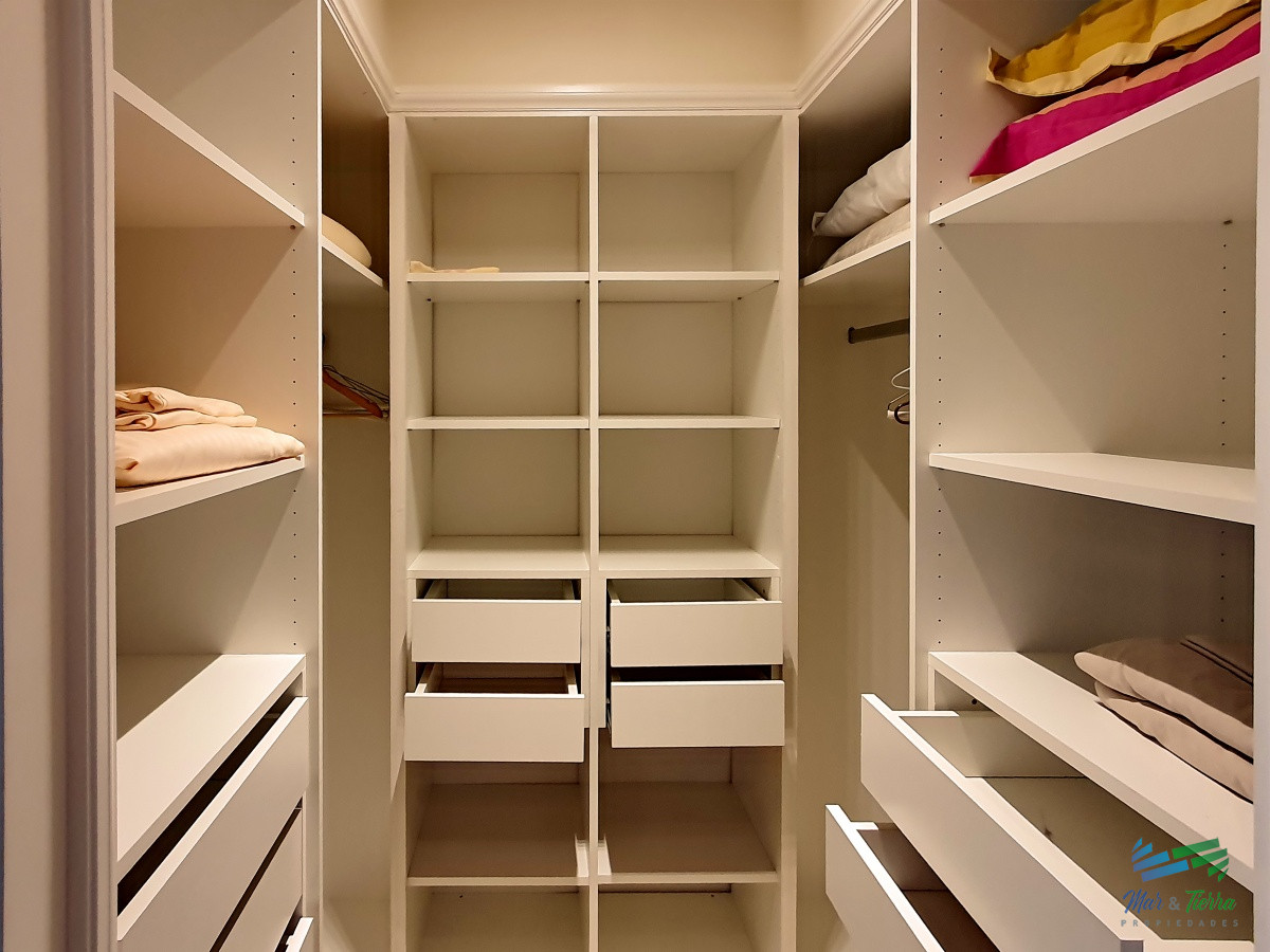 Apartamento ID.3928 - Vendo apartamento 3 dormitorios en Torre Imperiale, primera linea brava, vista al mar, excelentes amenities, Punta del Este.