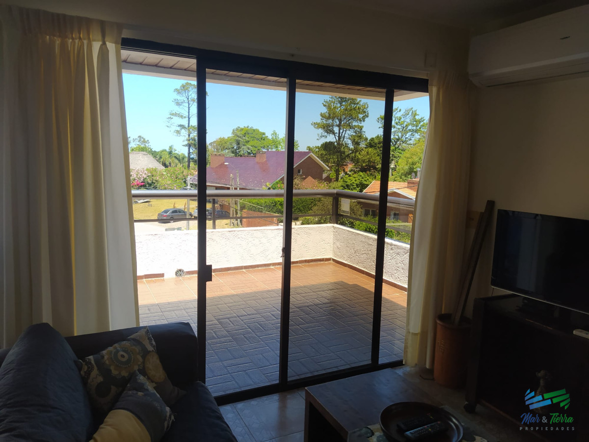 Apartamento ID.3747 - Apartamento tipo Penthouse de 3 dormitorios, Playa Mansa, Punta del Este