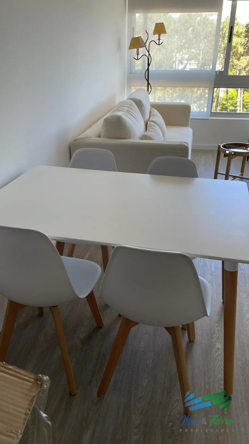 Apartamento ID.5665 - Venta de apartamento un dormitorio sobre Roosevelt con servicios