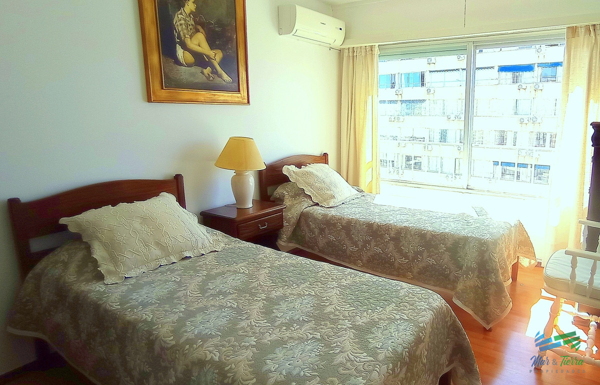 Apartamento ID.4619 - Venta de apartamento 2 dormitorios 2 baños en Peninsula de Punta del Este con impresionante vista